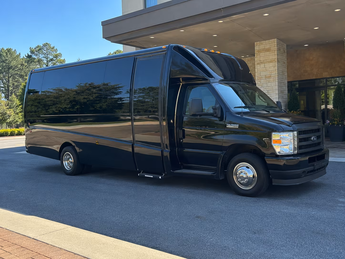 delta center bus rentals for utah jazz and utah mammoth games