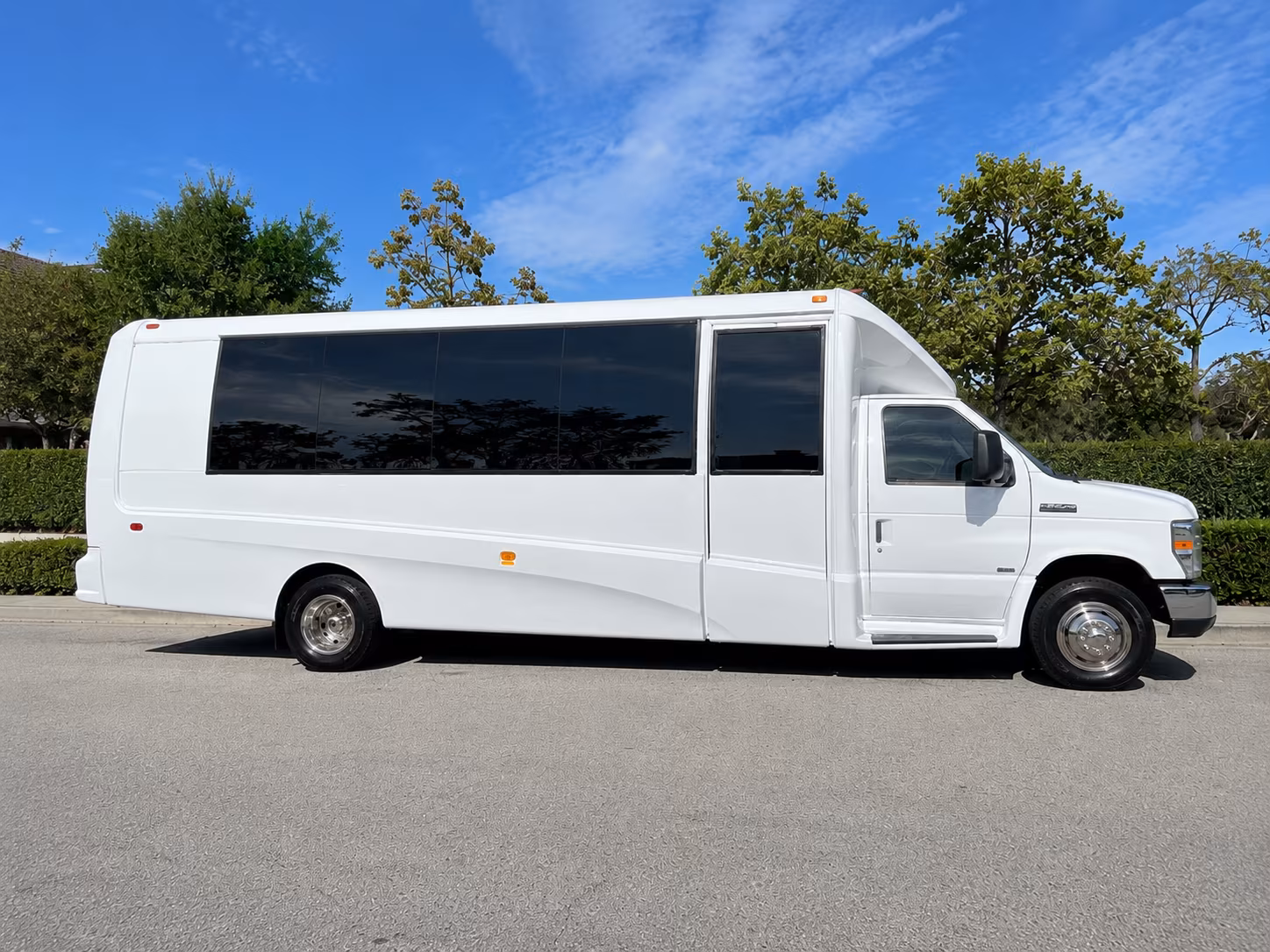 millcreekcharterbuscompany com connects you to wedding shuttles for park city and mountain venues